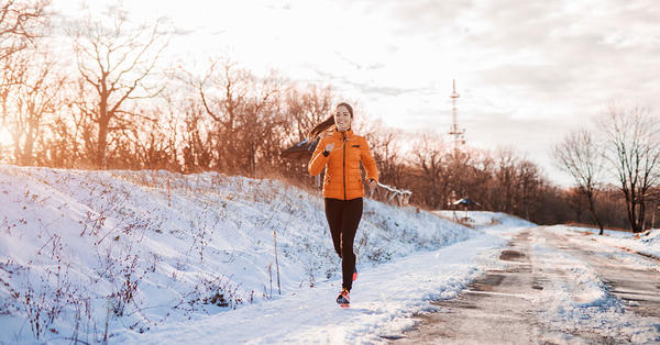 woman-running_cold-weather_winter-exercise